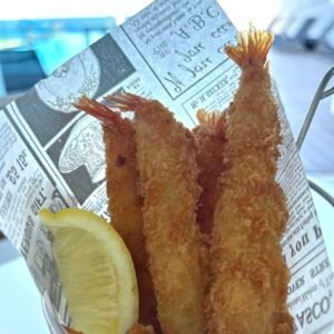 Cono de langostinos en tempura